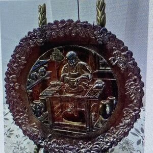 Fenton Iridescent Glass Collector Plate 1977“The Potter”(American Craftsmen #8)